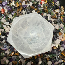 Load image into Gallery viewer, Selenite hexagon Shaped cleansing bowl